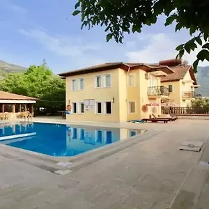 **** Otel Güneş Türkiye